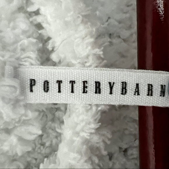 Pottery Barn White Cozy Ribbed Robe Quiet Luxury Spa Resort Size: 44 in x 25 in - Picture 3 of 13